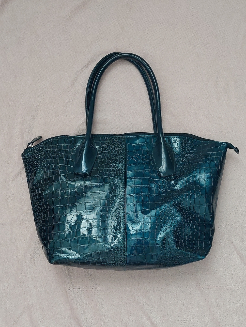 BRENTWOOD Faux Crocodile Tote Bag NWT
